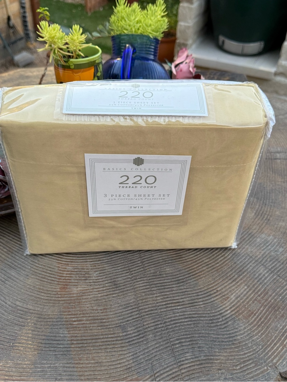 Macy's Twin Sheet Set in Soft Yellow